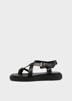 Connie Sandalen