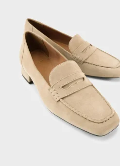 Debbi Loafer
