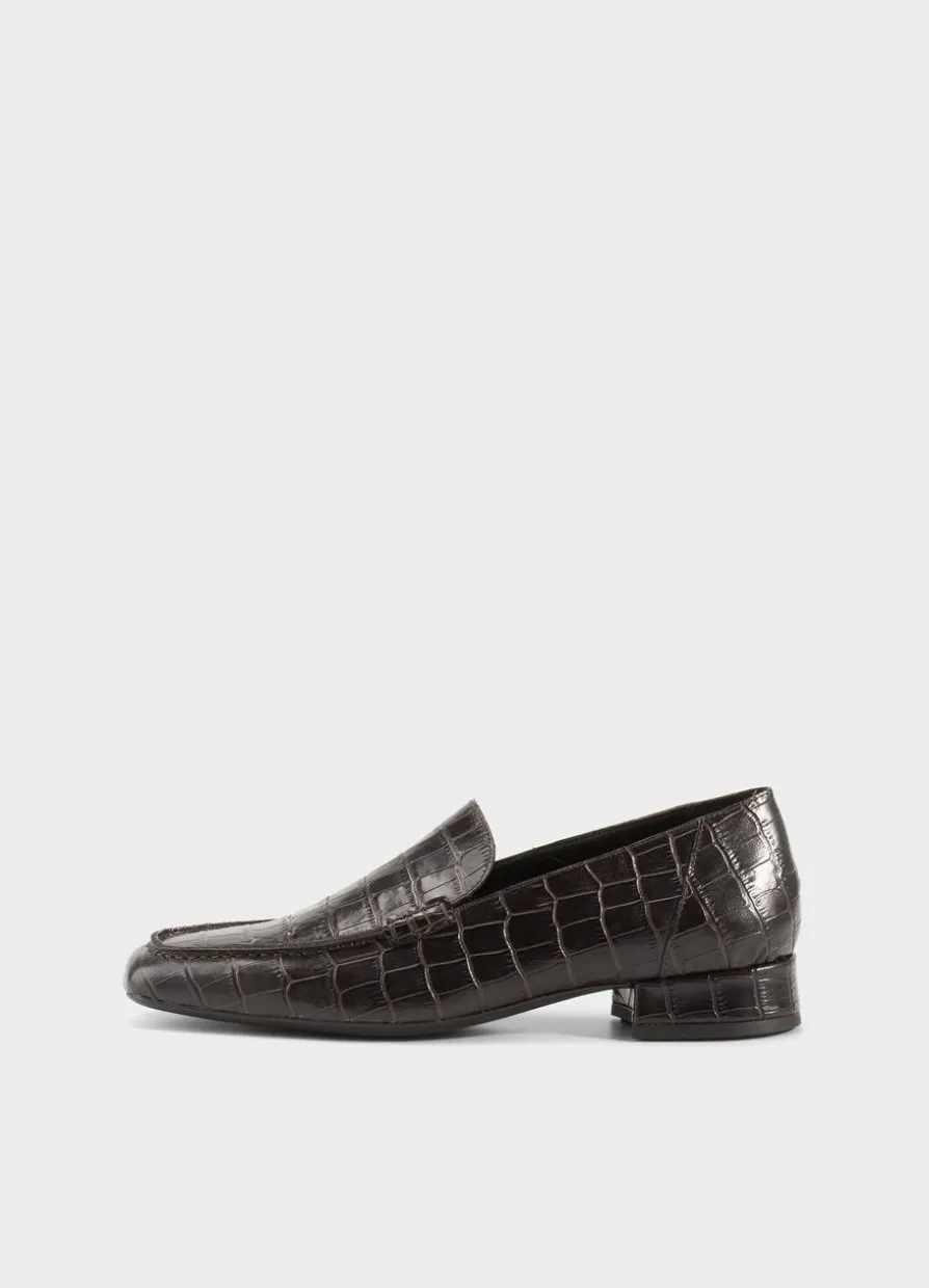 Debbi Loafer
