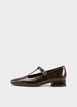 Debbi Pumps