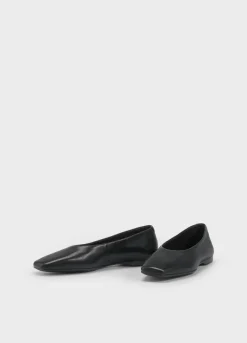 Delia Ballerinas