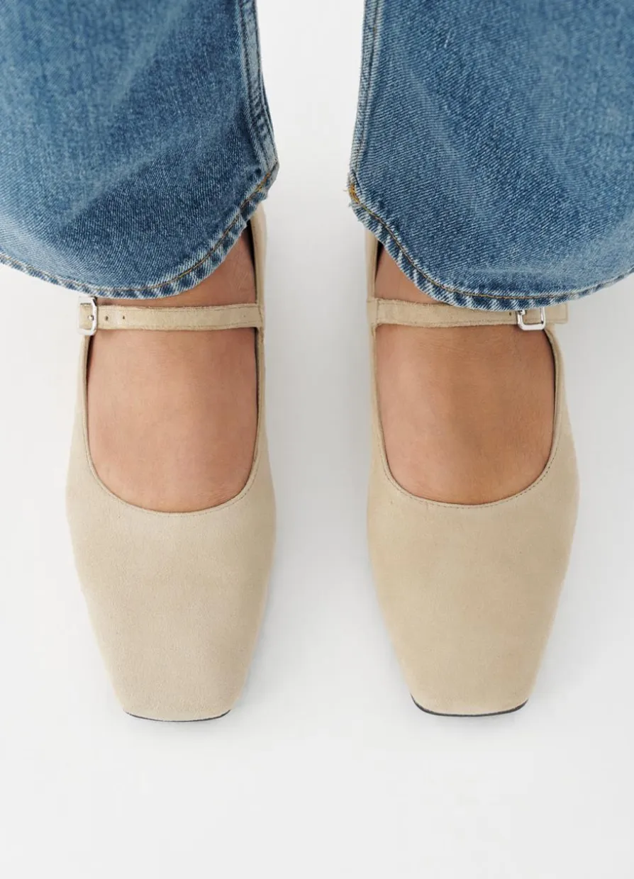Delia Ballerinas