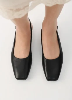 Delia Ballerinas
