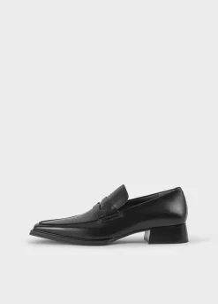 Eida Loafer