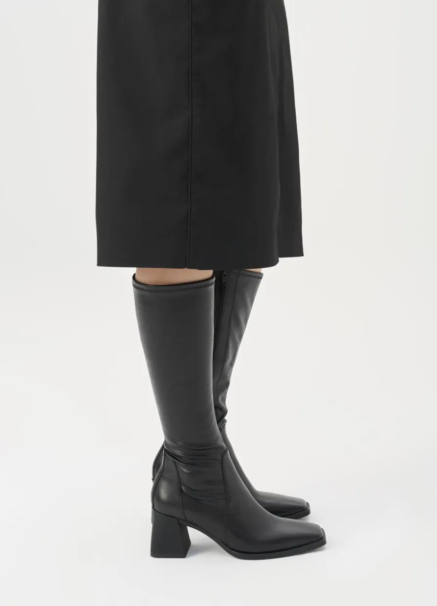 Hedda Hohe Stiefel
