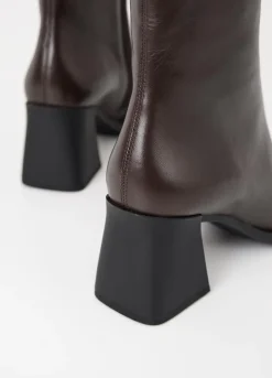Hedda Stiefeletten