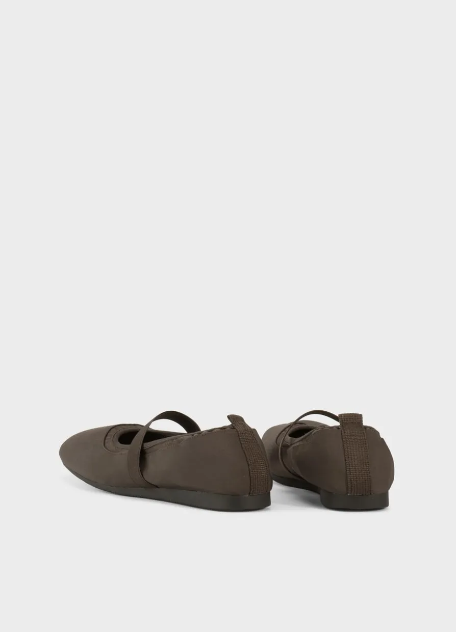Hillary Ballerinas