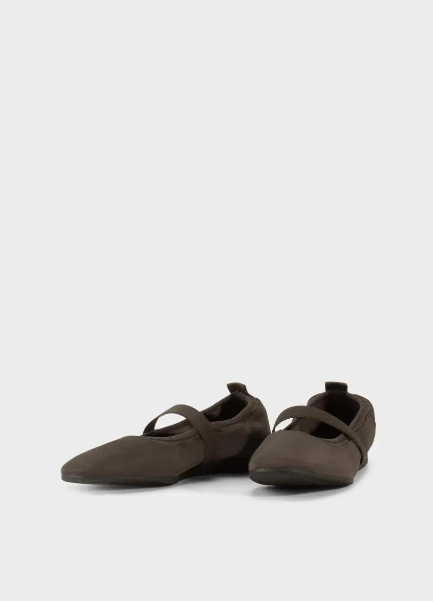 Hillary Ballerinas