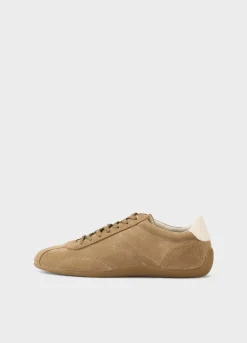 Hollie Sneaker