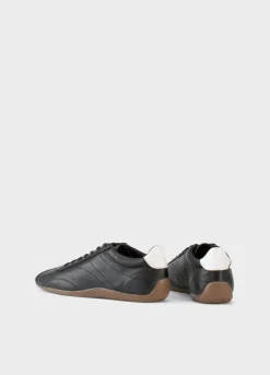 Hollie Sneaker