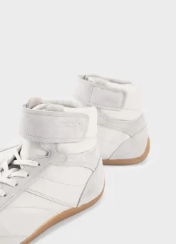 Hollie Sneaker