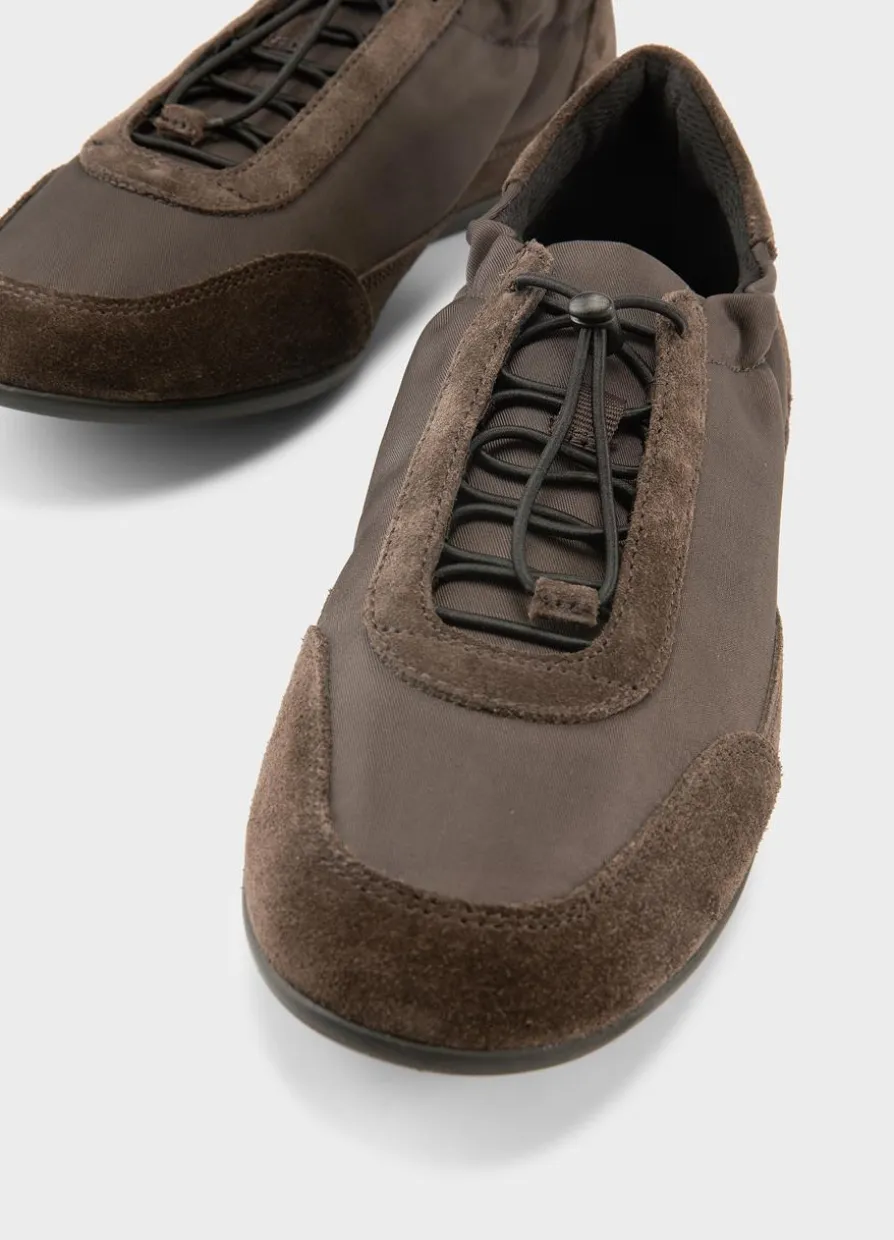 Hollie Sneaker