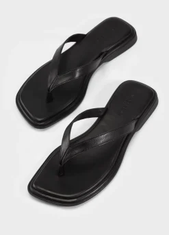 Izzy Sandalen