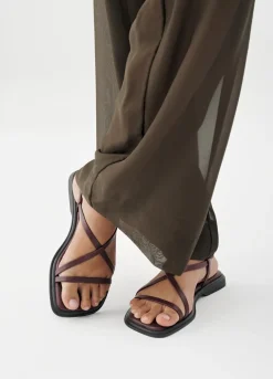 Izzy Sandalen