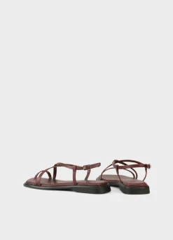 Izzy Sandalen