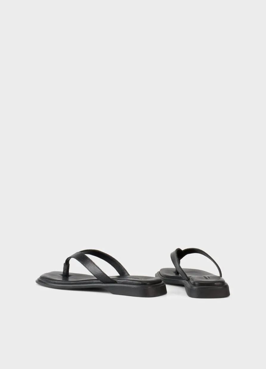 Izzy Sandalen