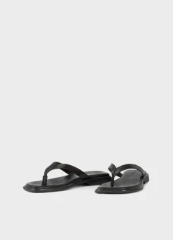 Izzy Sandalen