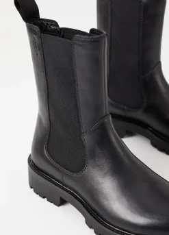 Kenova Chelsea Boots