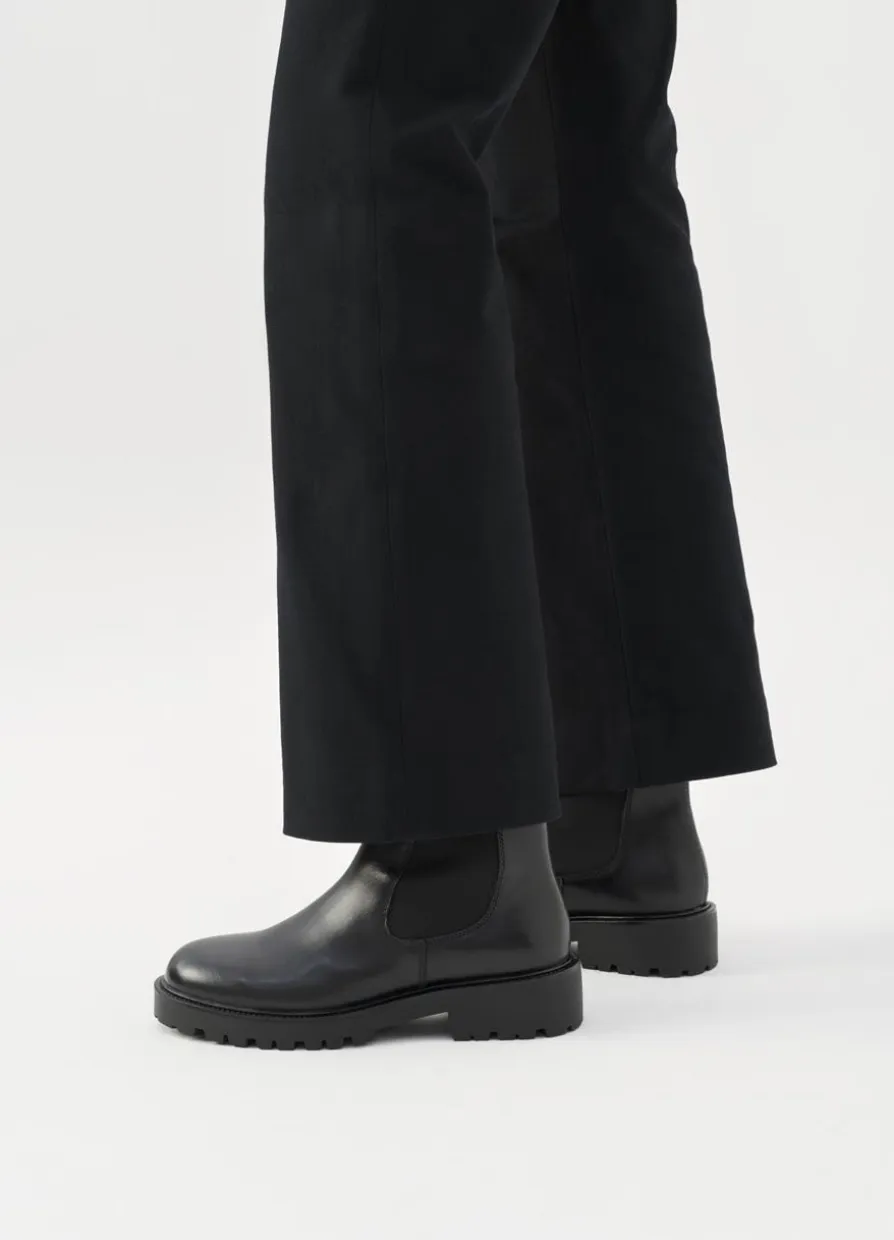 Kenova Chelsea Boots