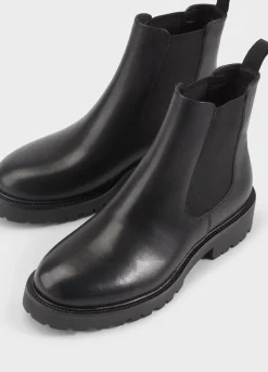 Kenova Chelsea Boots
