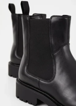 Kenova Chelsea Boots