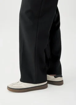 Leo Sneaker