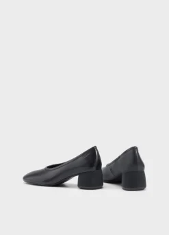 Livia Pumps