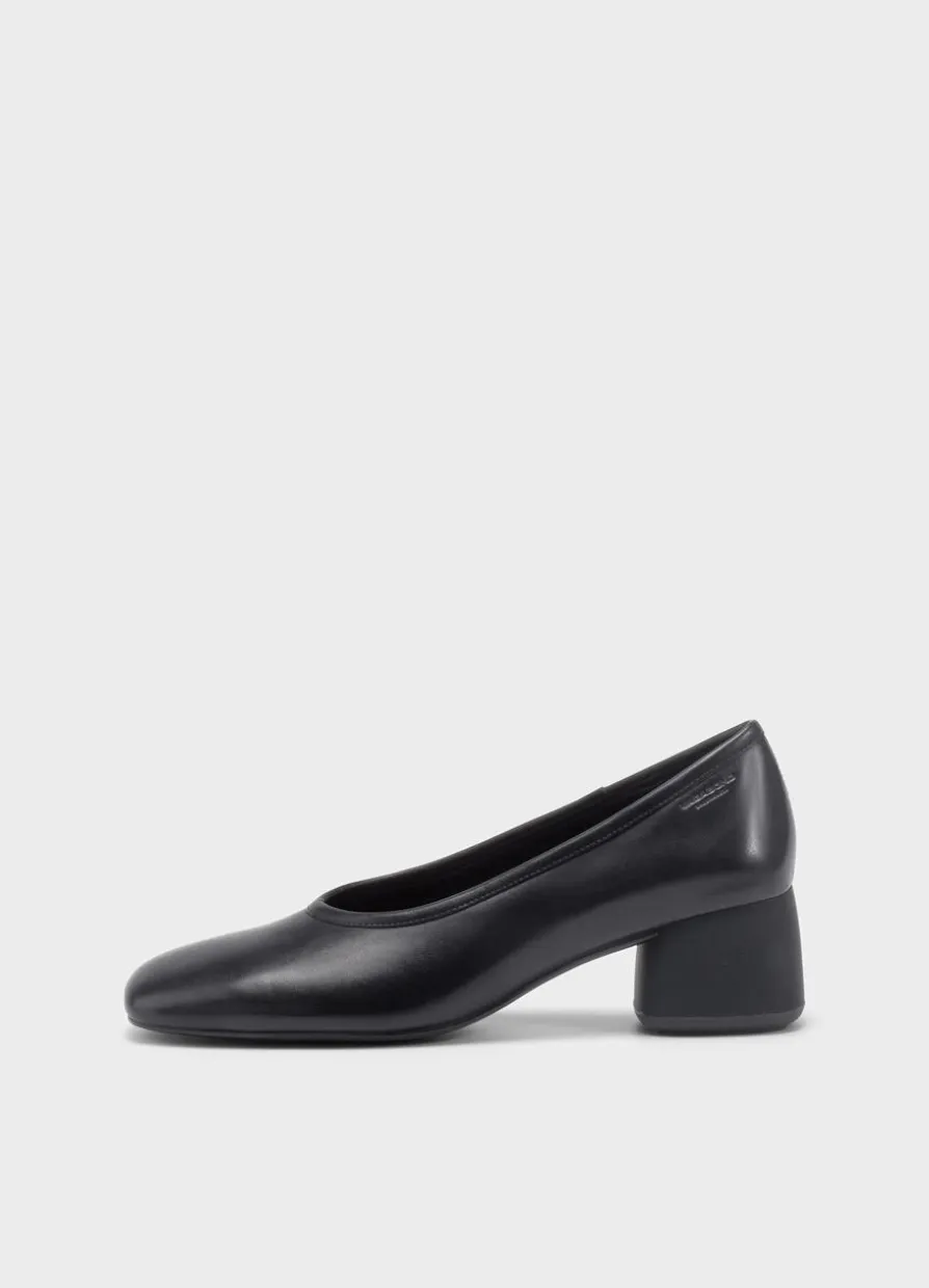 Livia Pumps