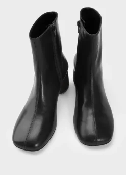 Livia Stiefeletten