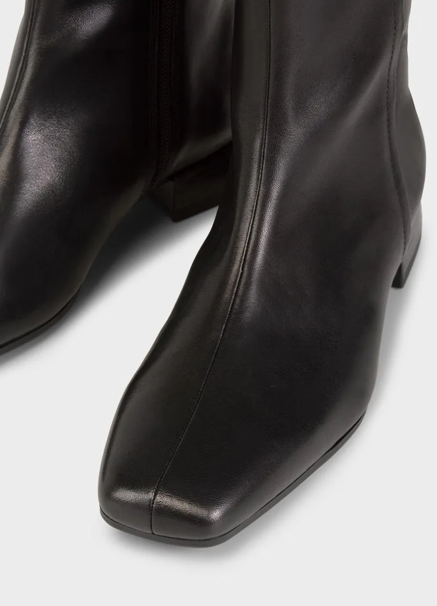 Mona Stiefeletten