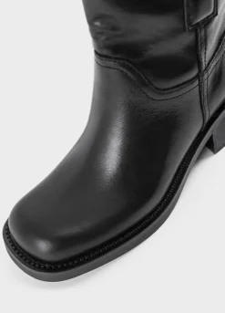 Nour Stiefel