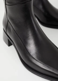 Samira Hohe Stiefel