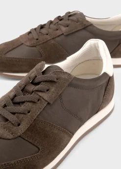 Yasmin Sneaker