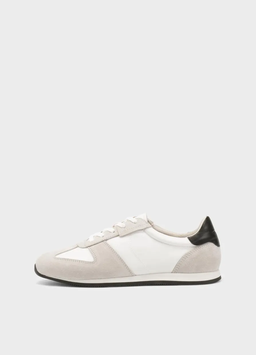 Yasmin Sneaker